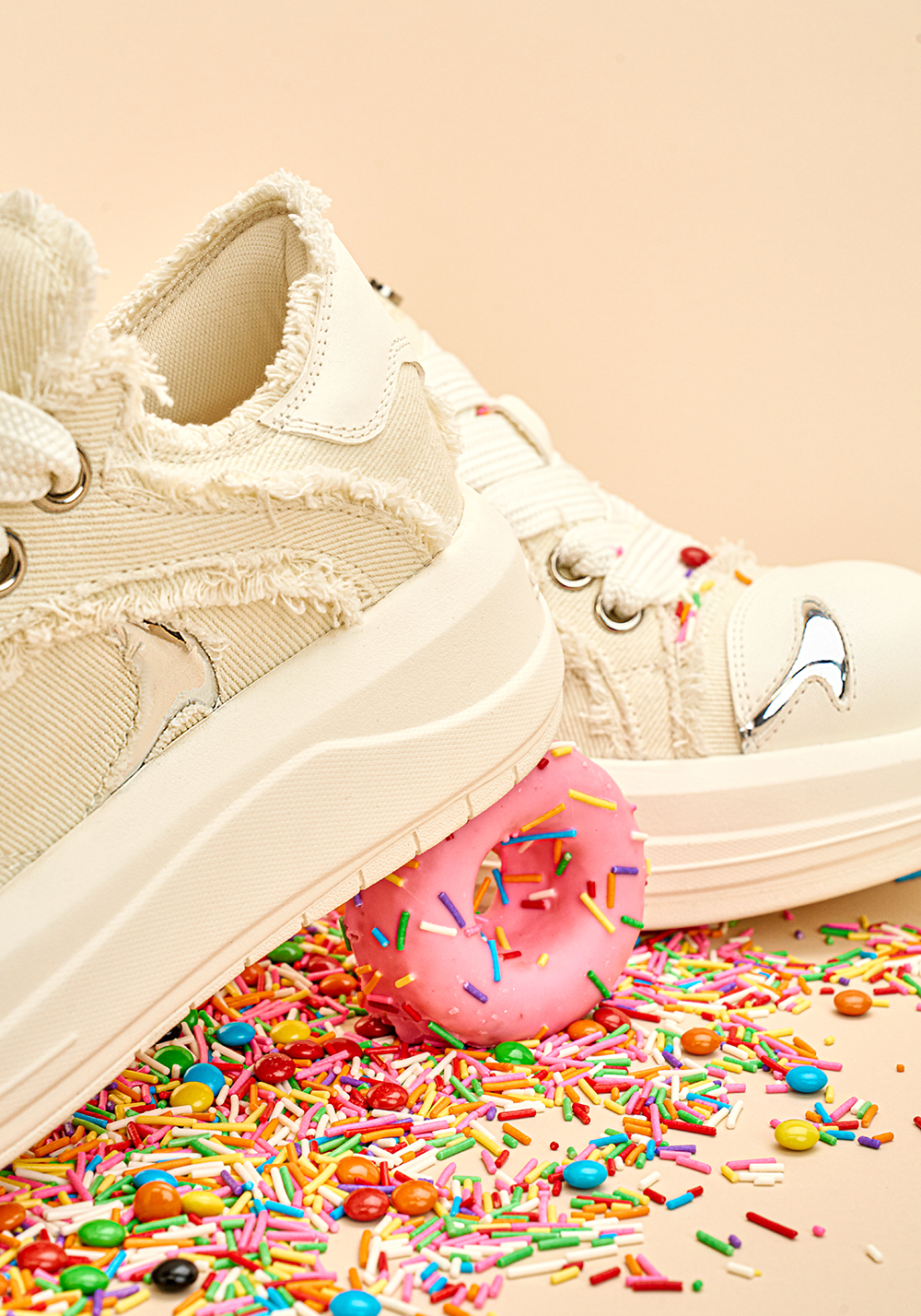 White Beluga Platform Skate Sneakers
