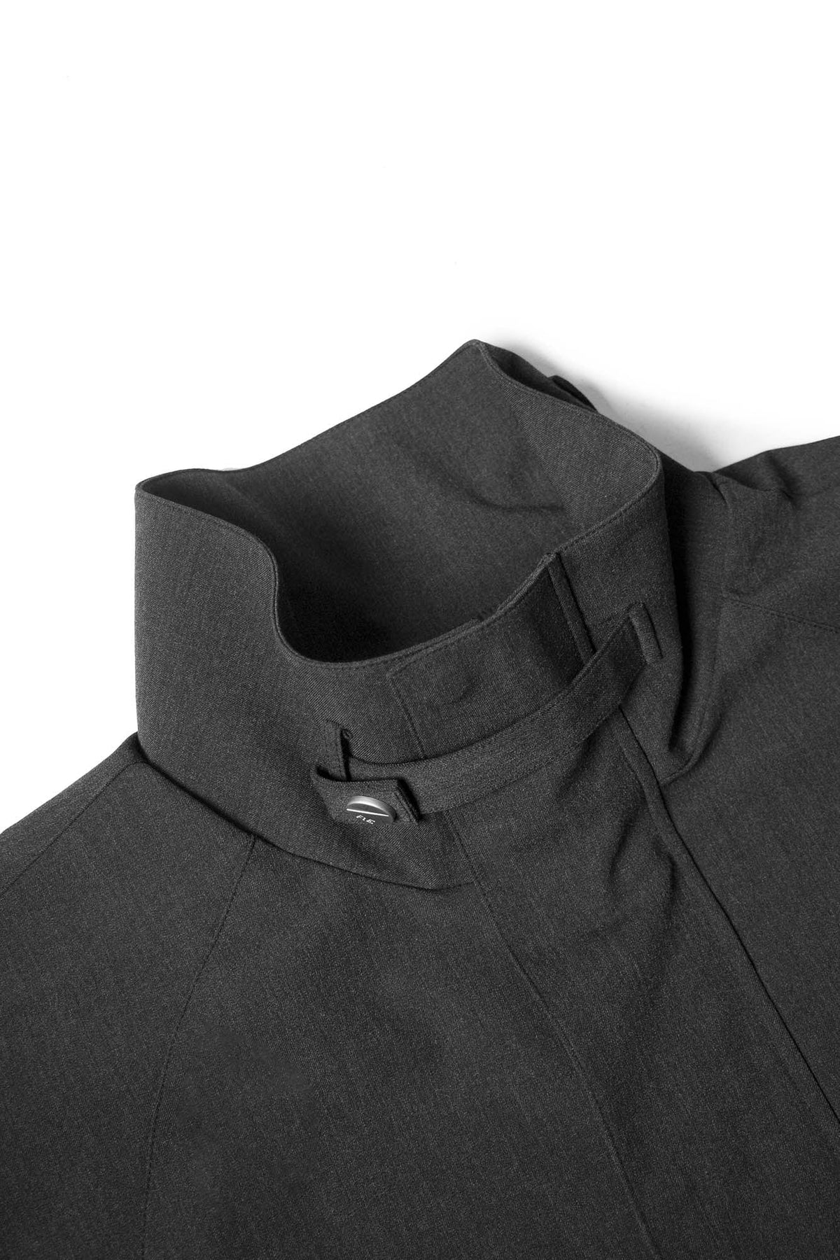 RELABEL The Relief Essential Crinkled Turtleneck Jacket
