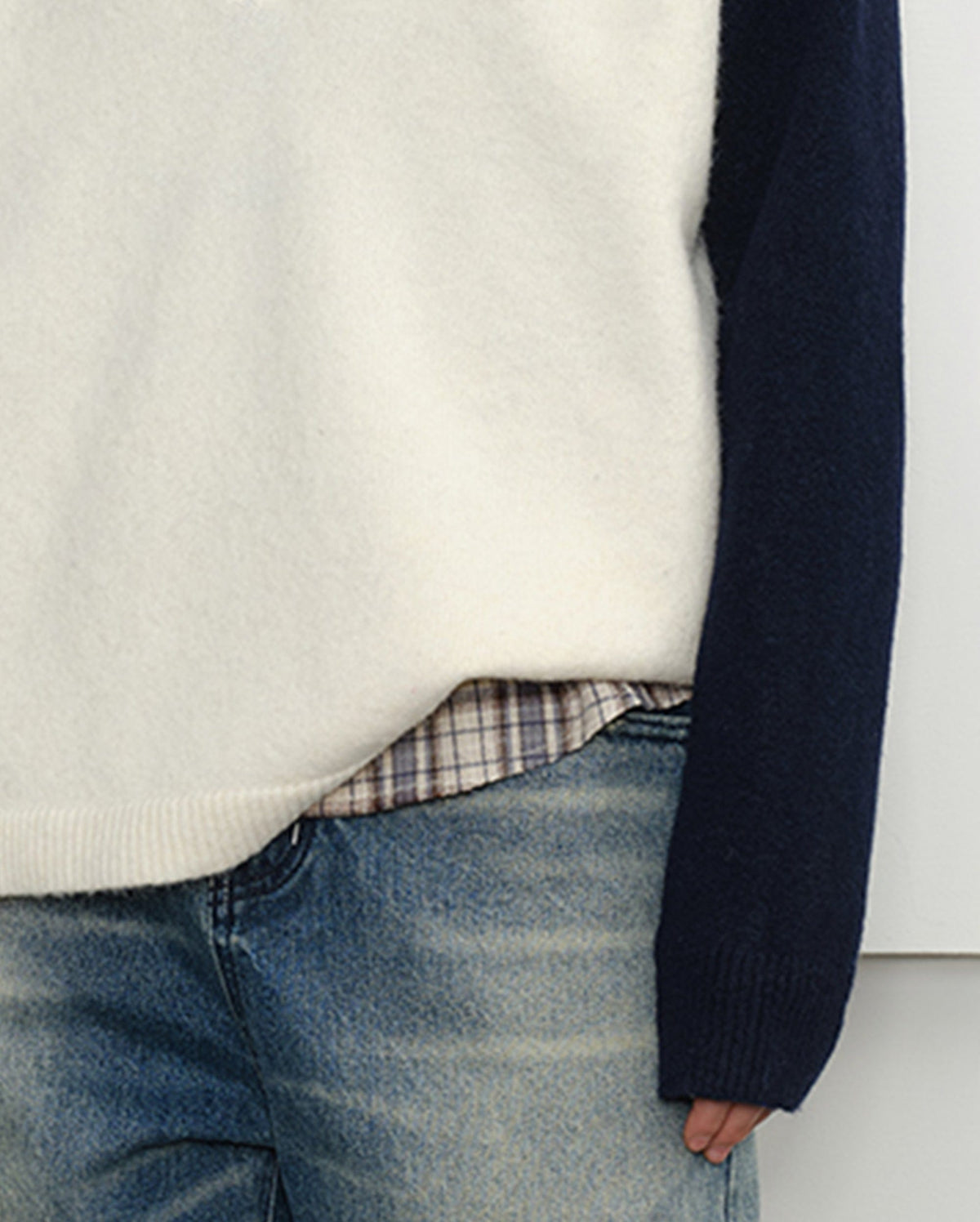 KREATE V-Neck Buttoned Color-Blocked Sweater