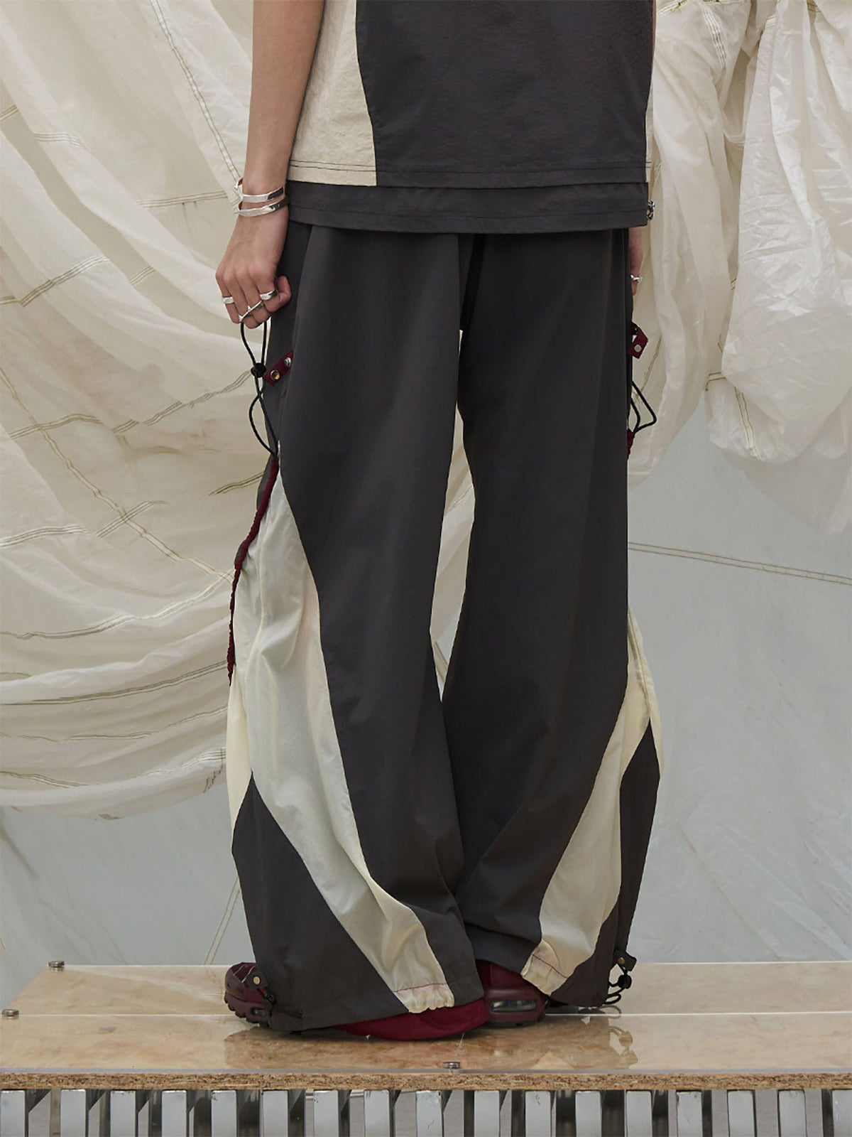 RELABEL Contrast Spliced Fold-Side Drawstring Pants