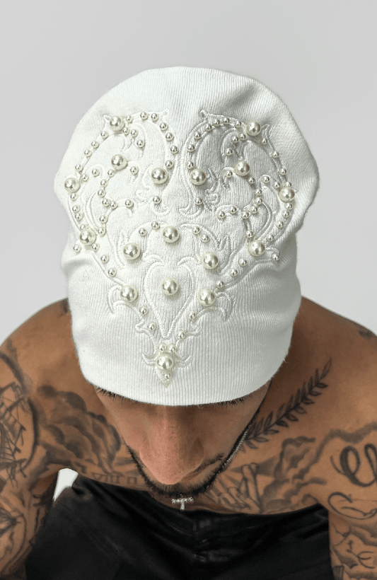 TECNINEGROUP Pearl Heart Embroidered Knit Beanie