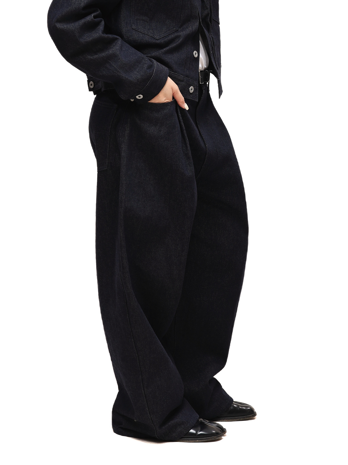 6CRAYON Indigo Baggy Wide-Leg Jeans