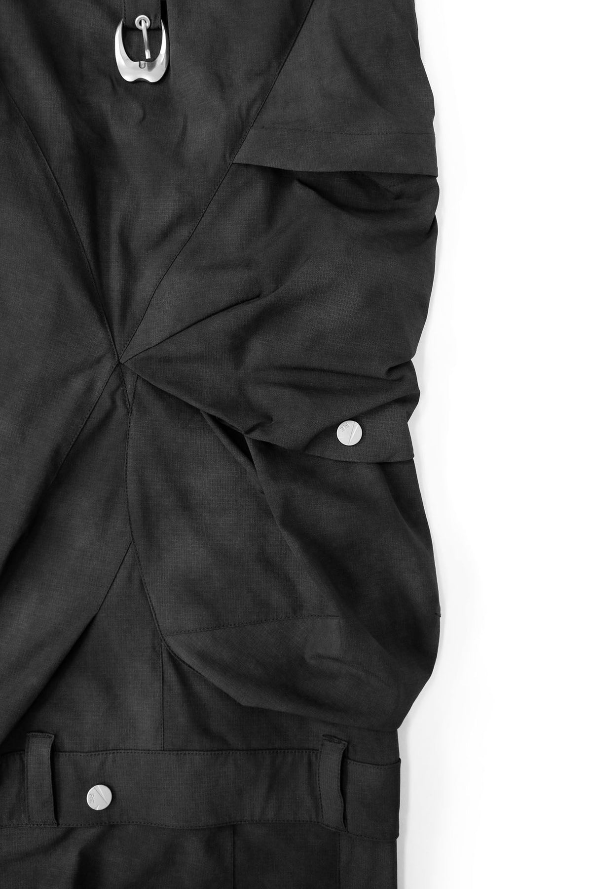 RELABEL Detachable Ruched Inverted Waist Cargo Pants