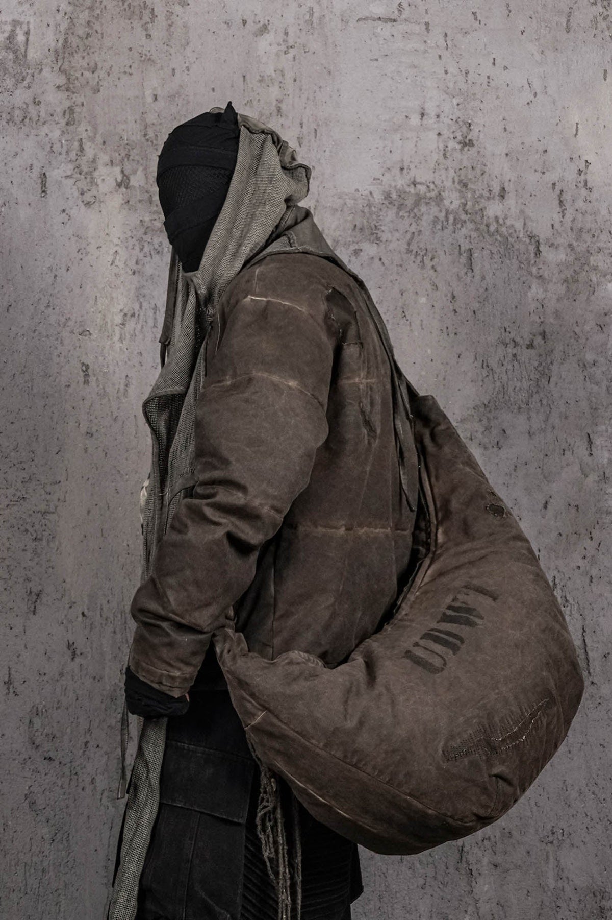UNDERWATER Distressed Wanderer Patchwork Padded Jacket