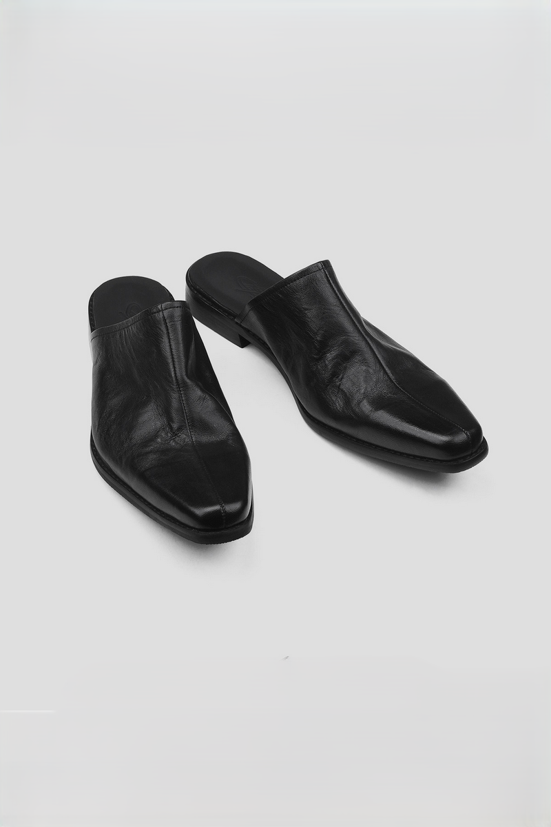 Pointed Horsehide Mule Shoes