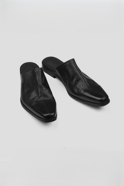 Pointed Horsehide Mule Shoes