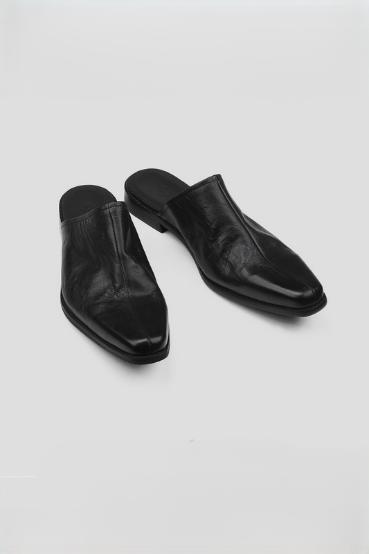 Pointed Horsehide Mule Shoes