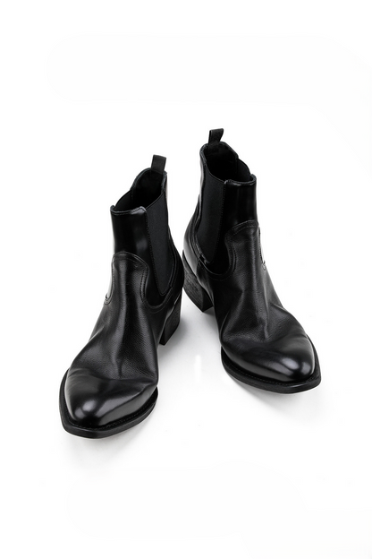 Pointed Toe Chelsea Boots