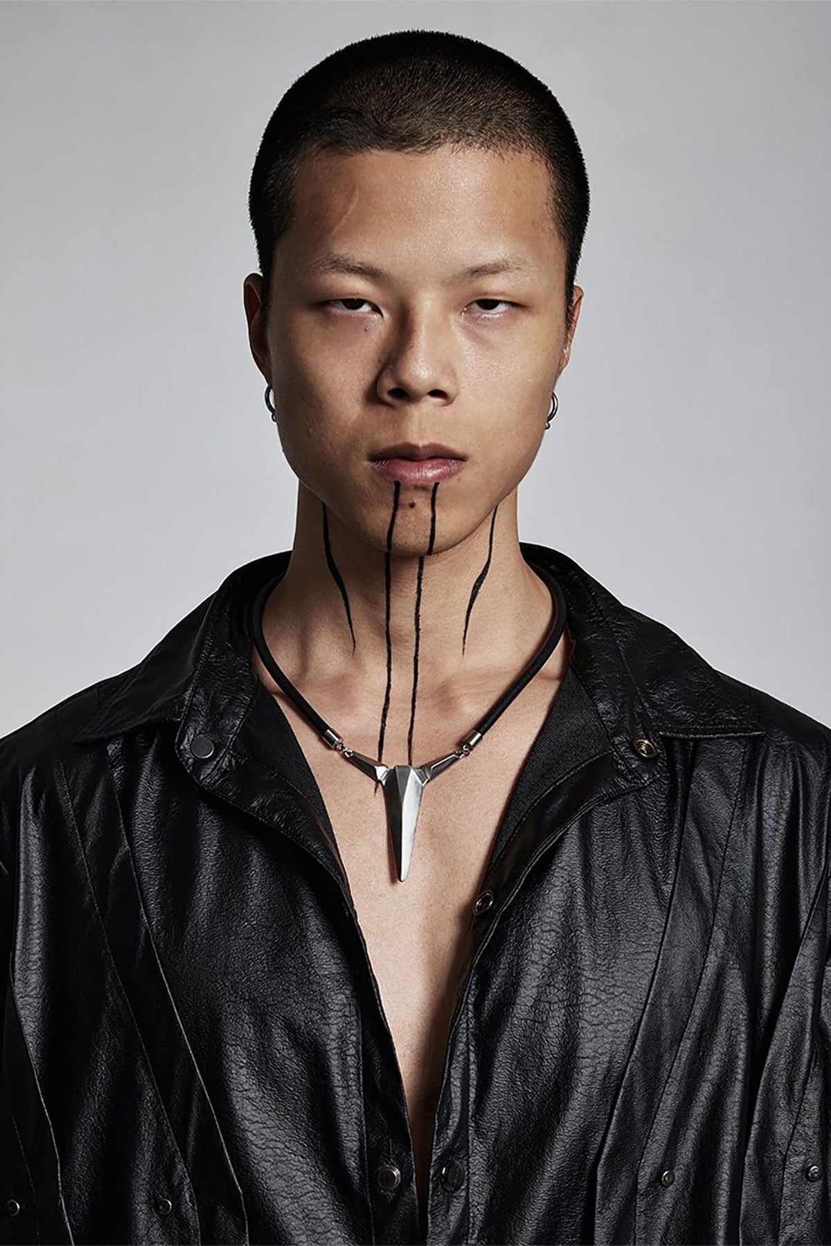SSIN7 Spike Pendant Faux Leather Necklace