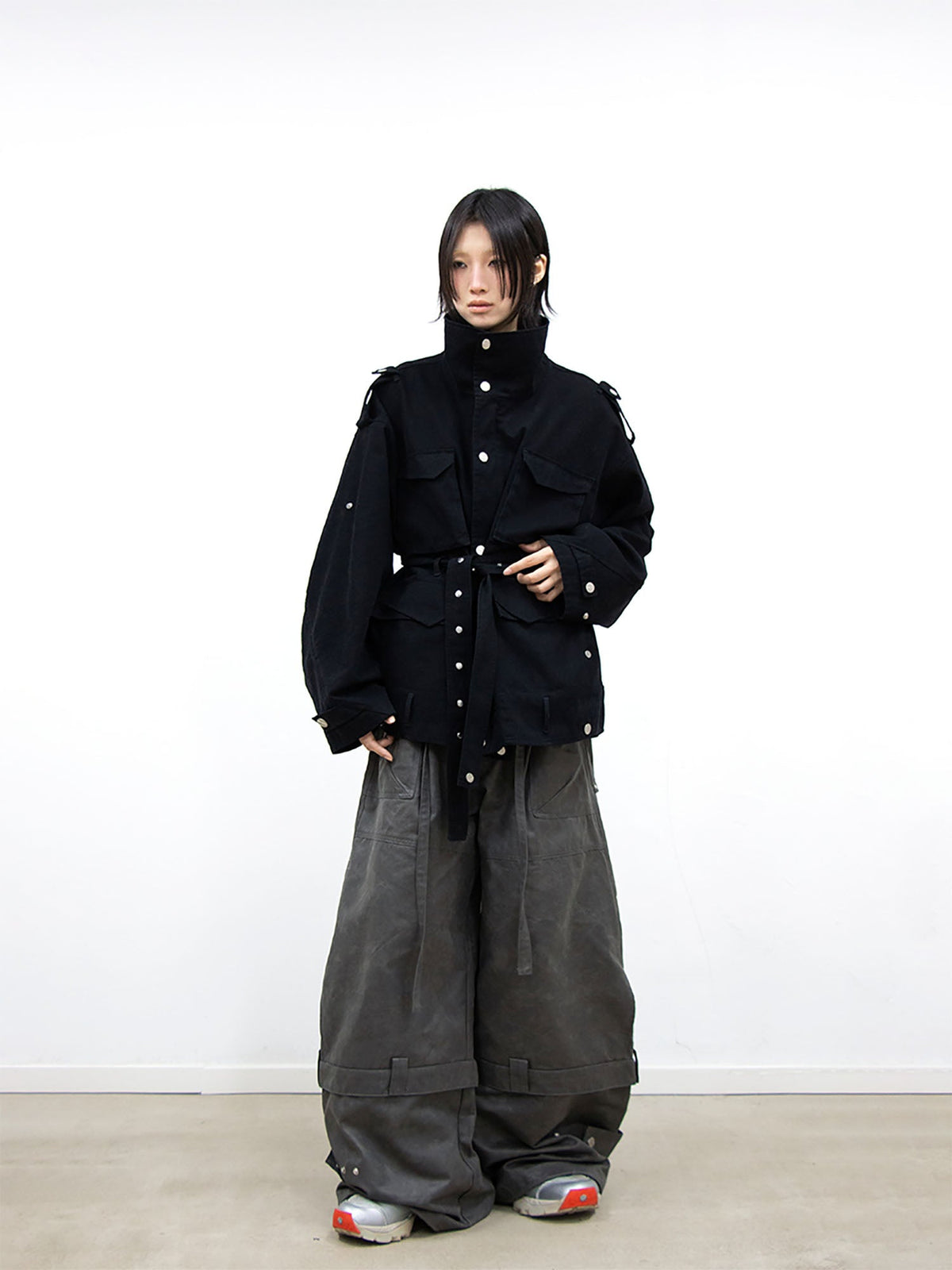 RELABEL Retro Multi-Pocket Snap-Hem Convertible Jacket Black