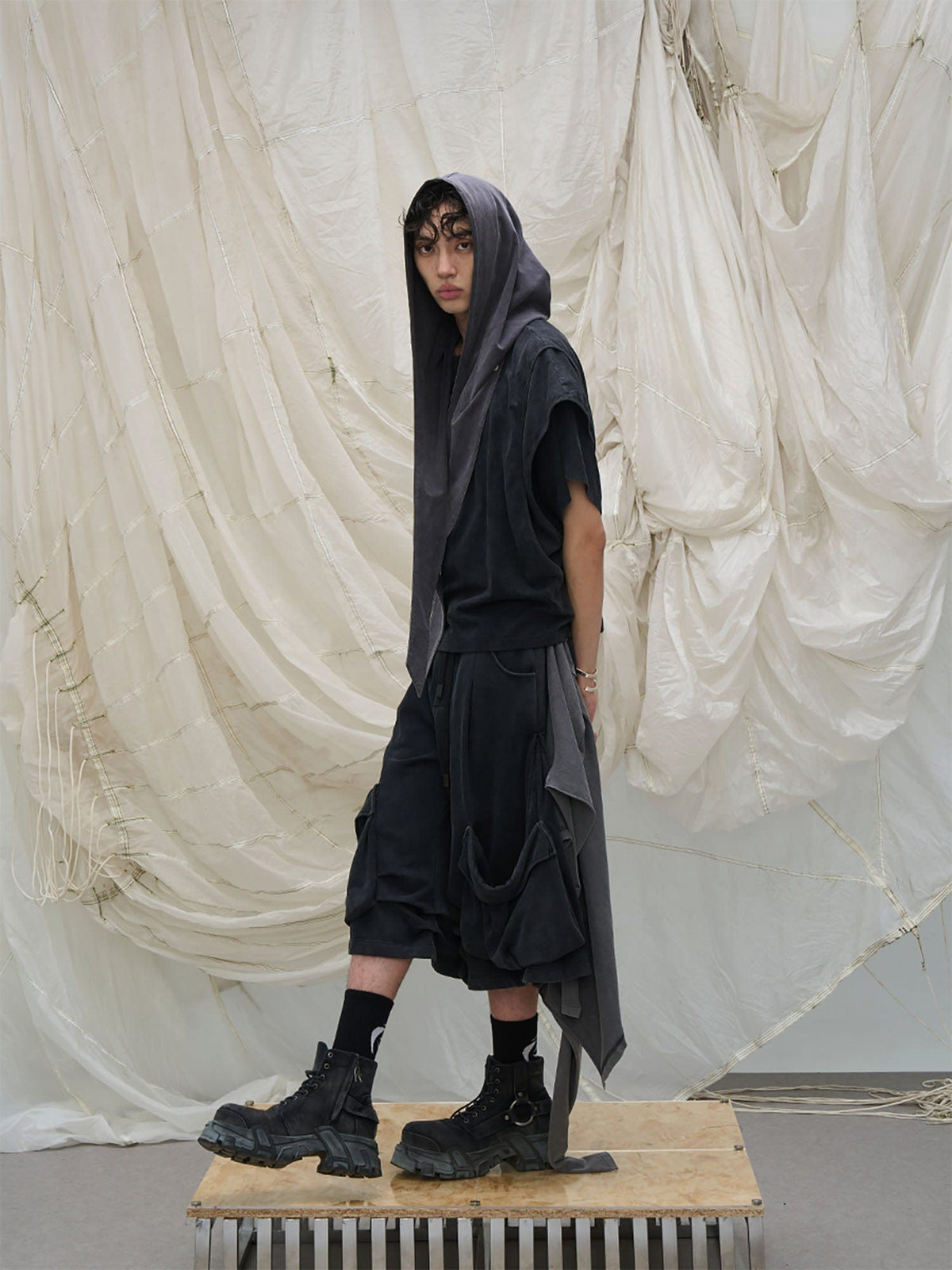 RELABEL Detachable Drape Multi-Pocket Drawstring Shorts