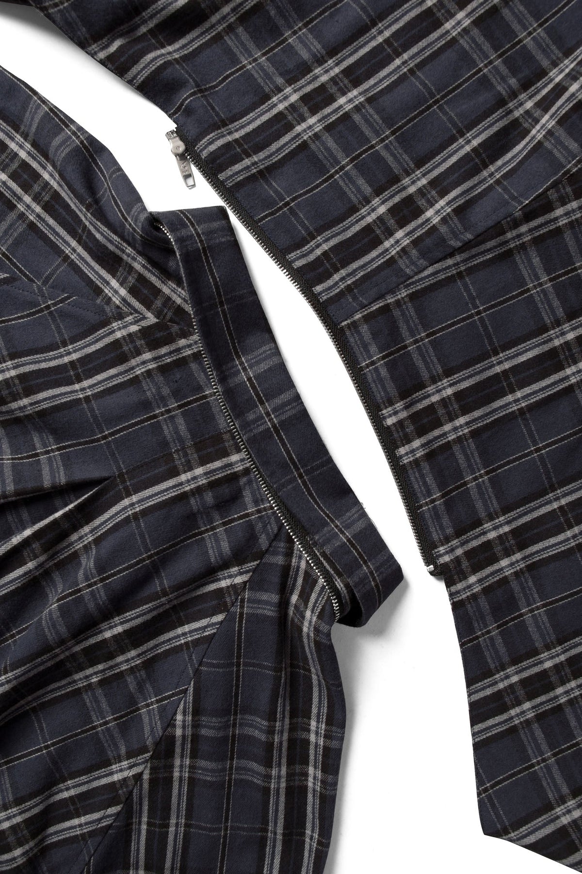 RELABEL Detachable Hood Multi-Zip Plaid Oversized Shirt