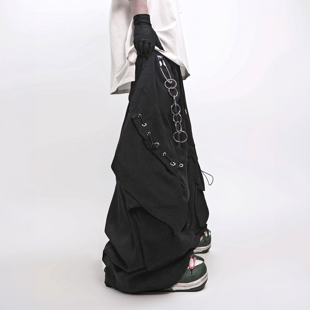 UUCSCC Multi-Pocket Curved Wide-Leg Pants