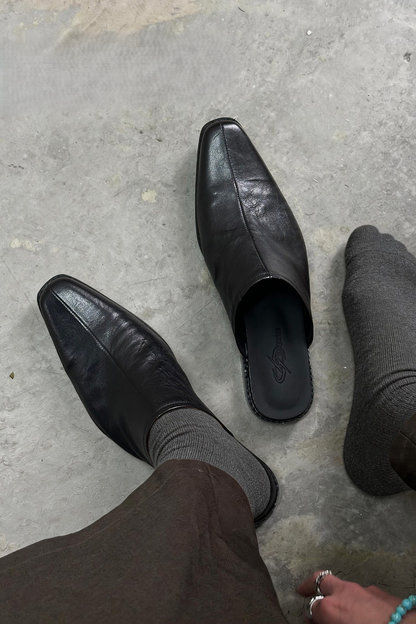 Pointed Horsehide Mule Shoes