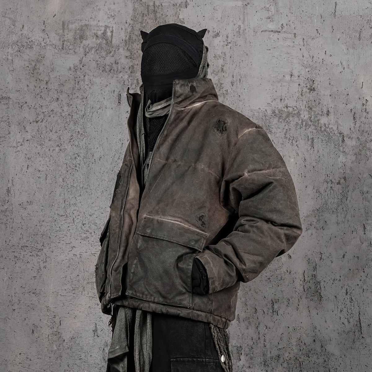 UNDERWATER Distressed Wanderer Patchwork Padded Jacket