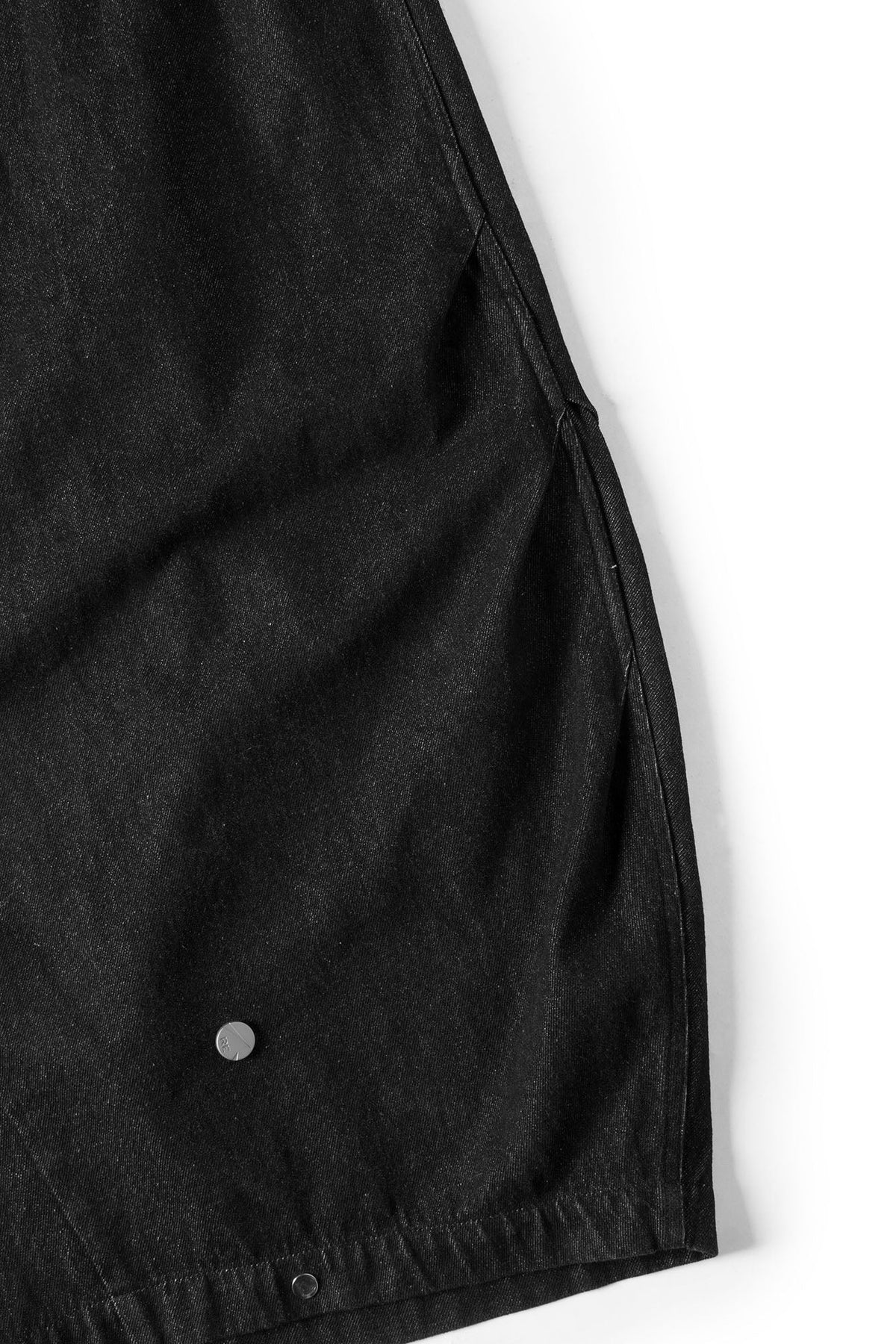 RELABEL Drawstring Pleated Oversized Raw Jeans