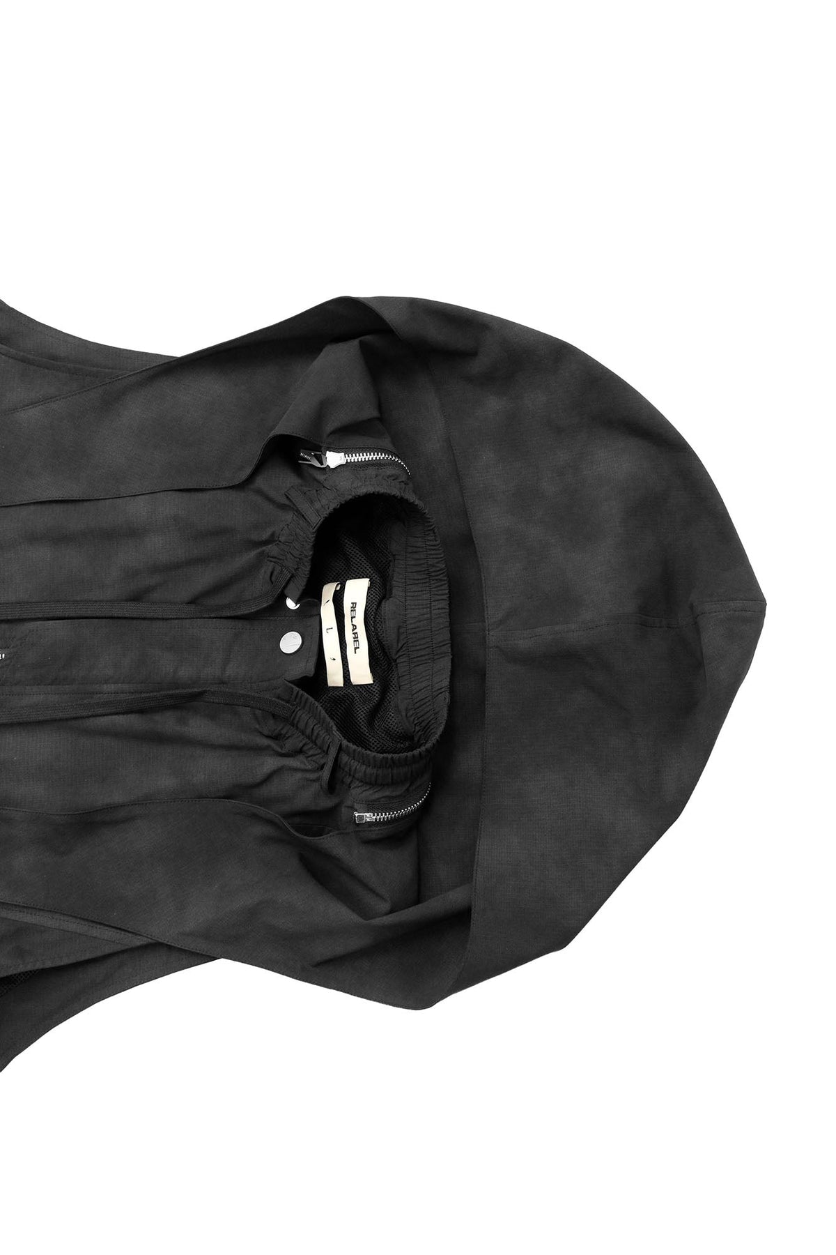 RELABEL Detachable Hood Big-Pocket Vest