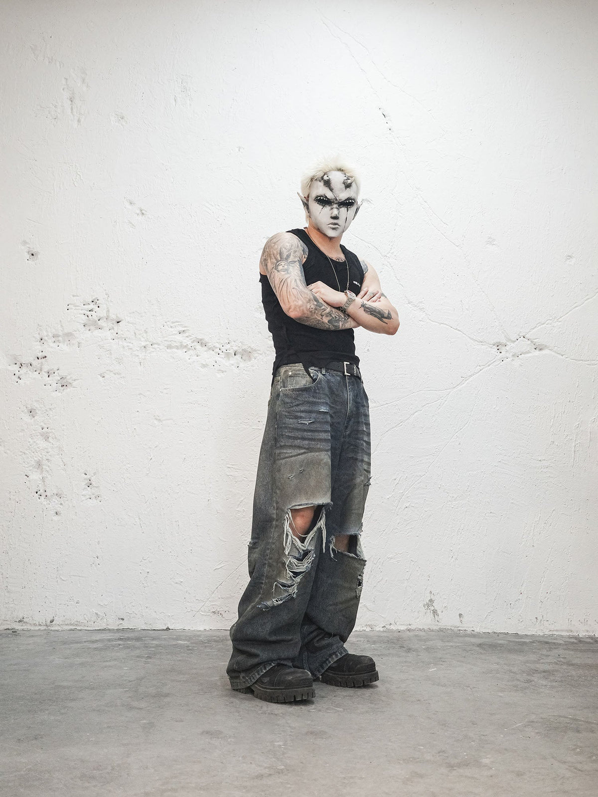 UNDERWATER Muddy Ripped Baggy Jeans