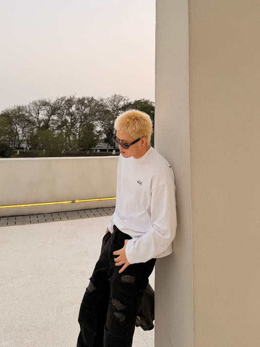 UNDERWATER Thorn Ring LOGO Long-Sleeve Tee White