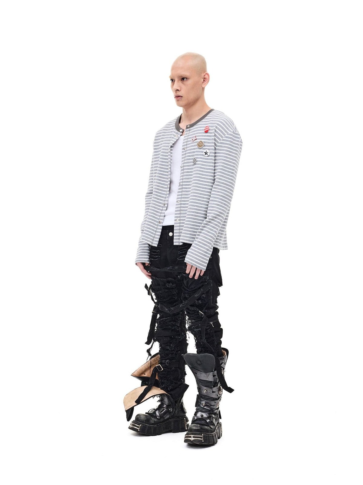 WHISTLEHUNTER Striped Badge Snap Slim Cardigan