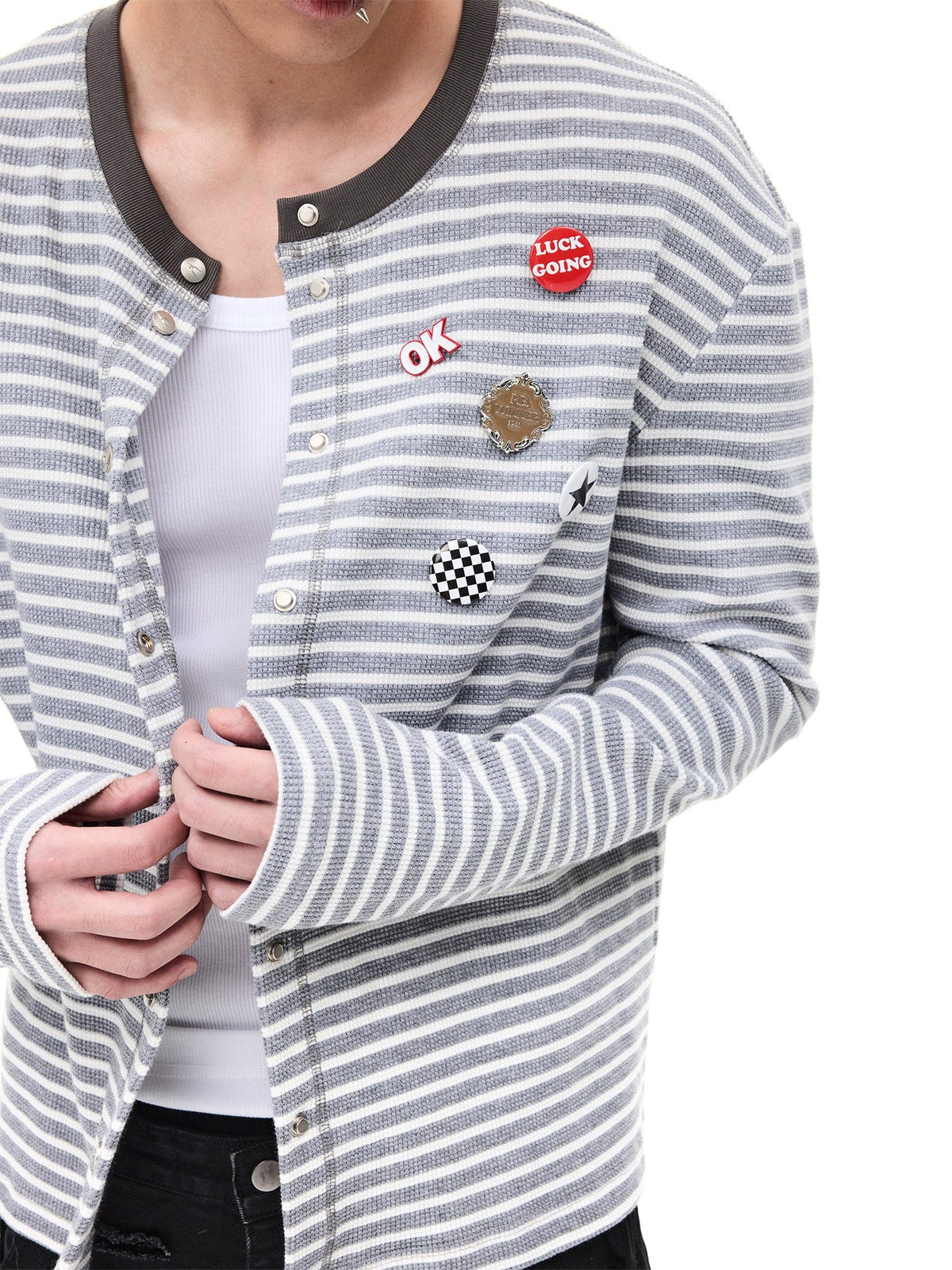 WHISTLEHUNTER Striped Badge Snap Slim Cardigan