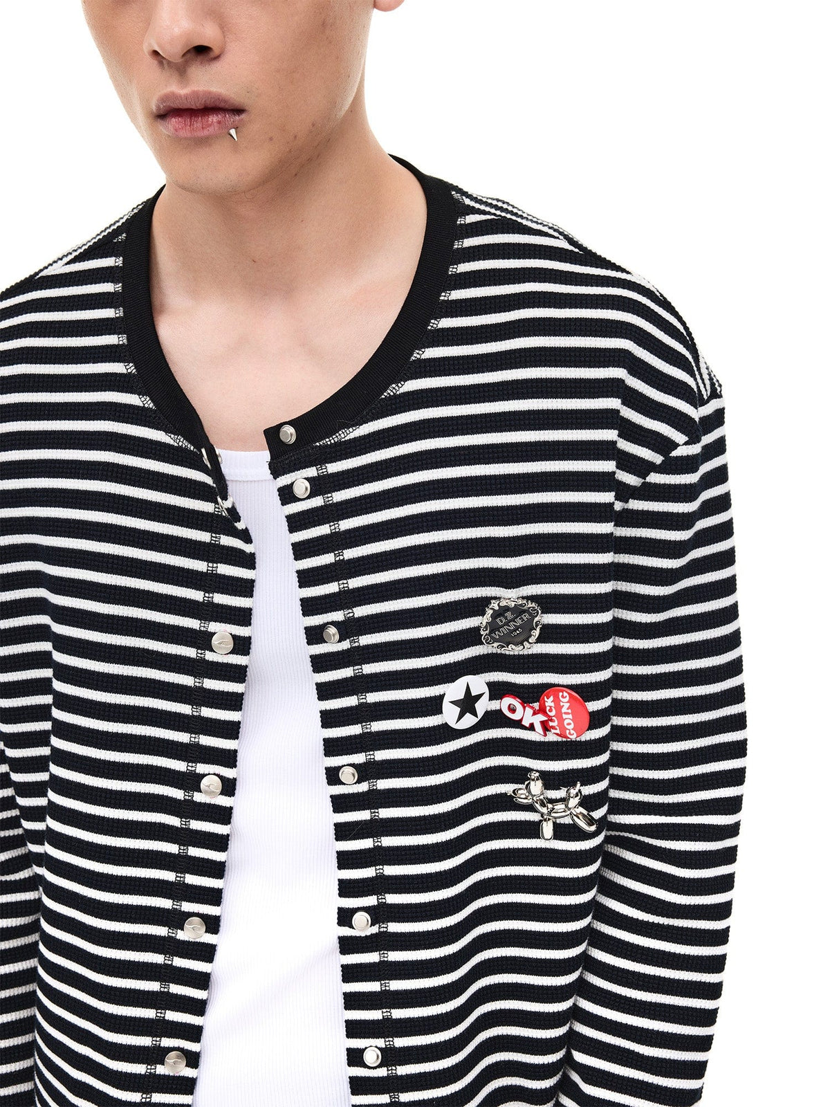 WHISTLEHUNTER Striped Badge Snap Slim Cardigan