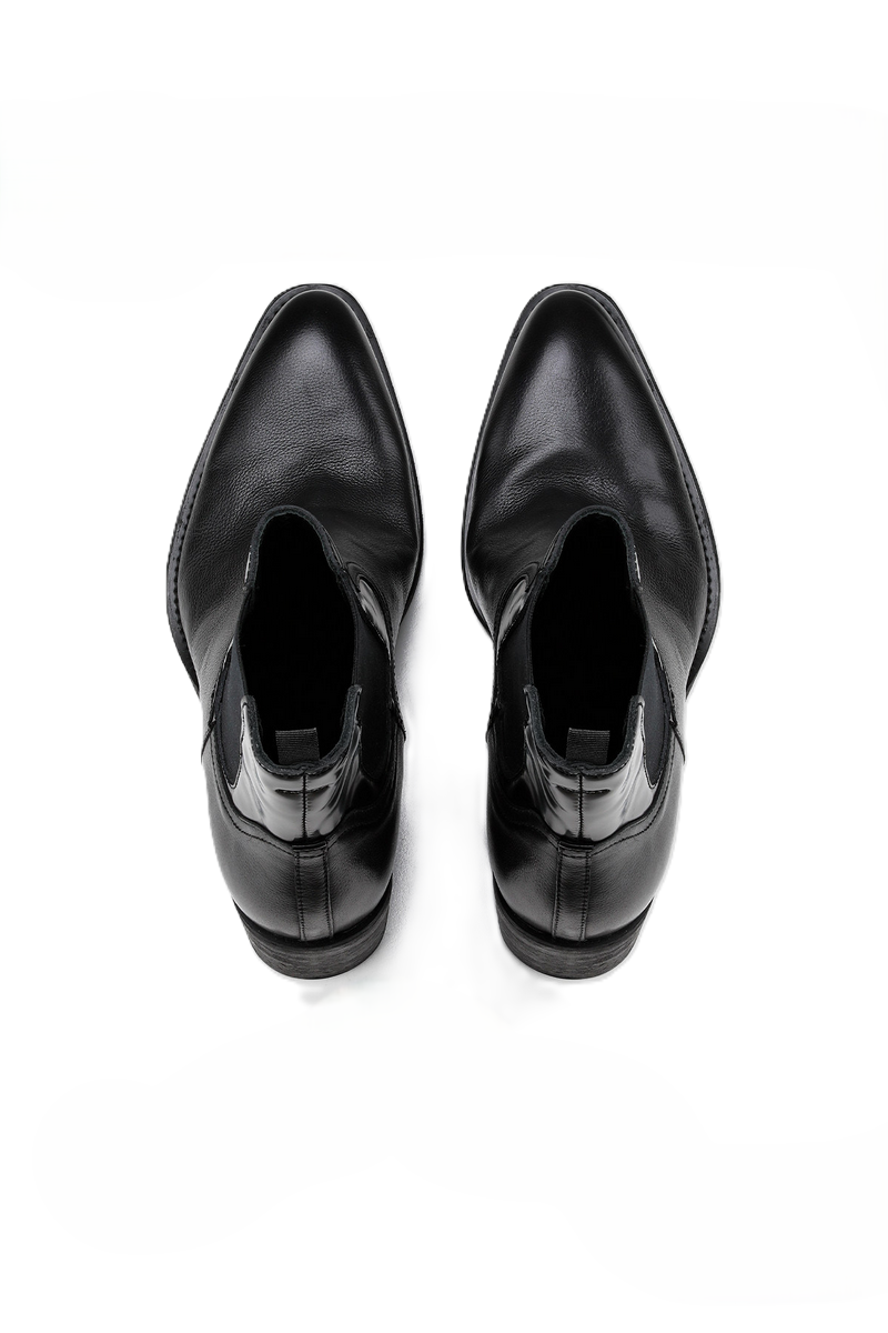 Pointed Toe Chelsea Boots