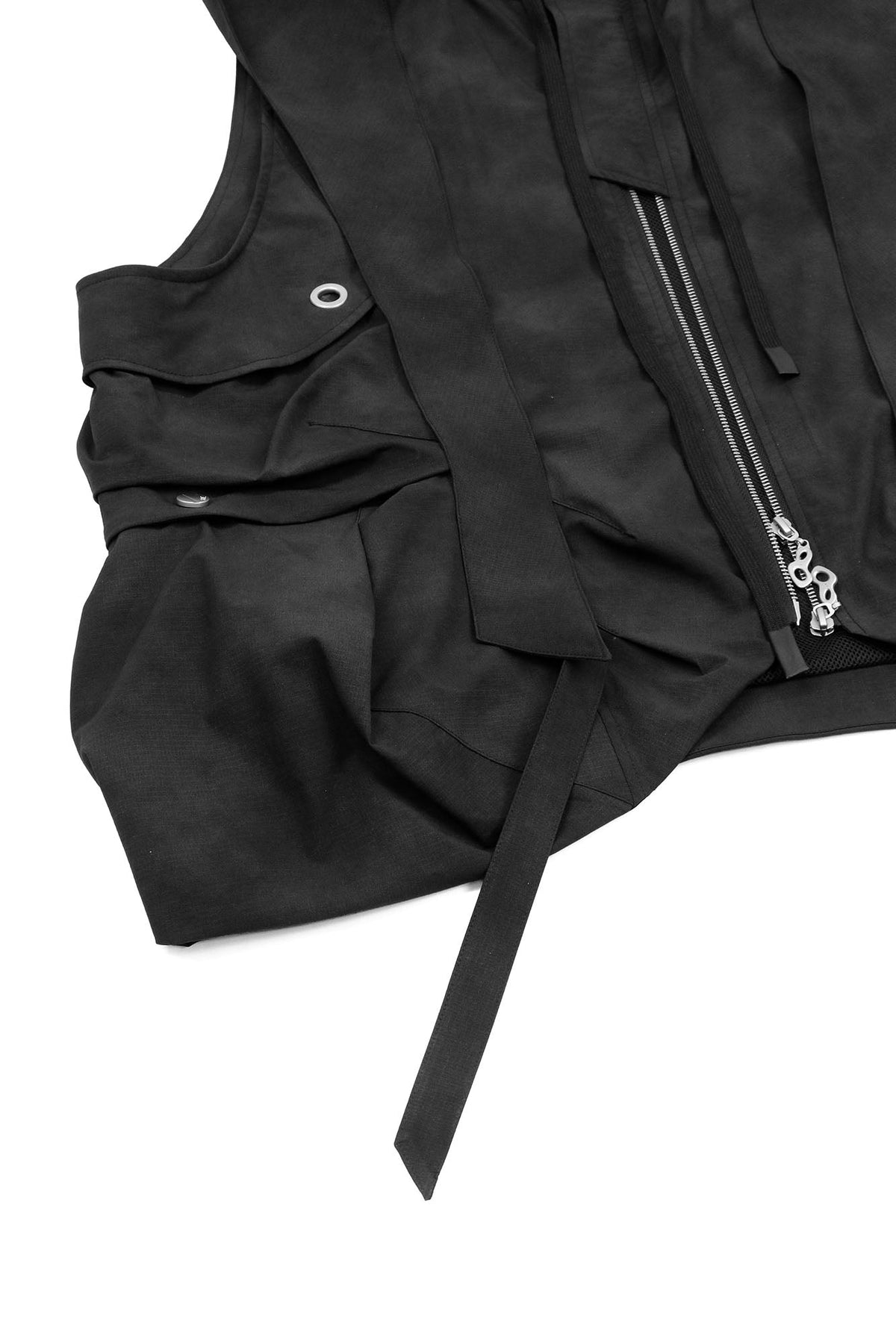 RELABEL Detachable Hood Big-Pocket Vest