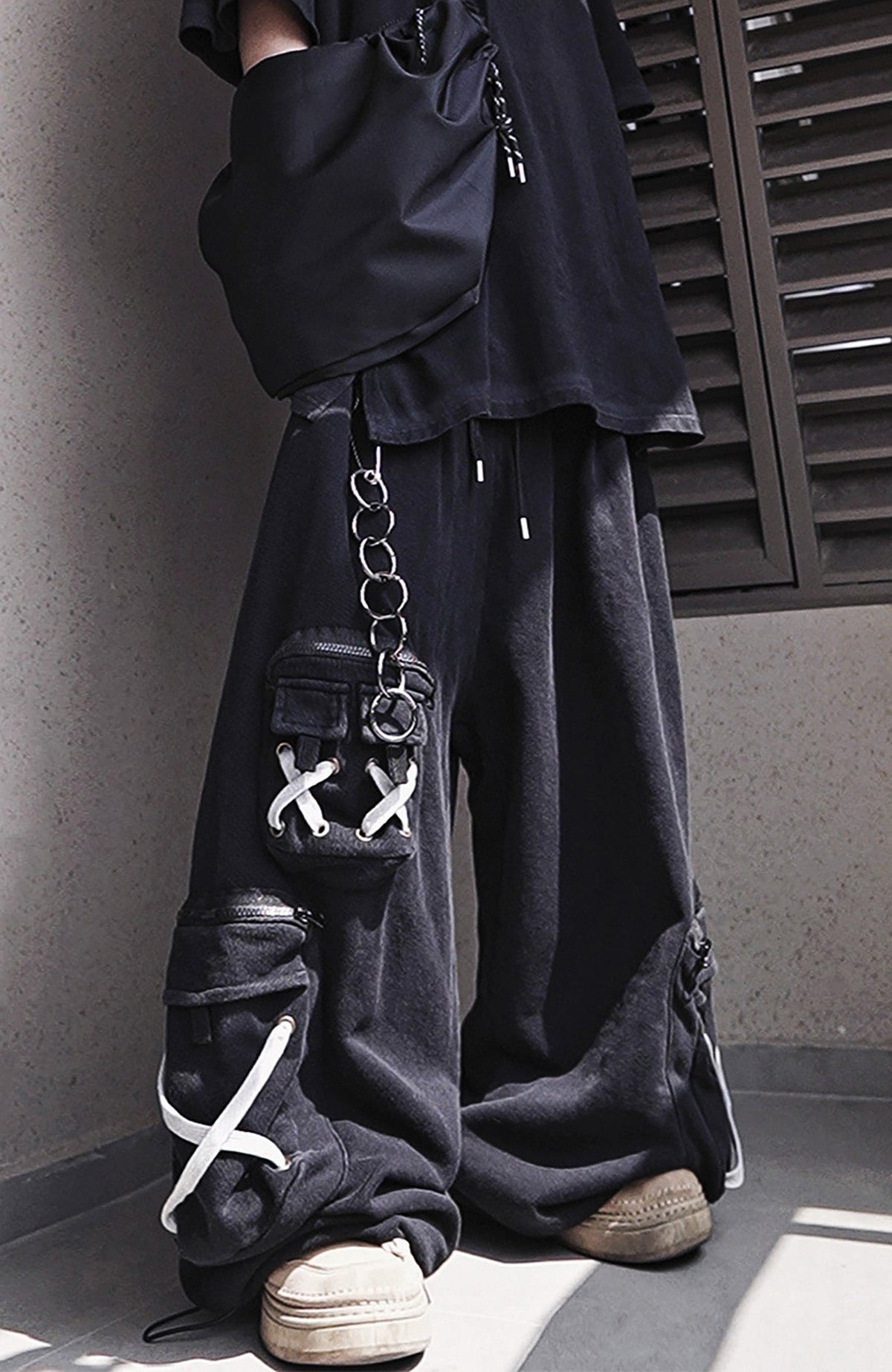 UUCSCC Retro Multi-Pocket Wide-Leg Cargo Pants