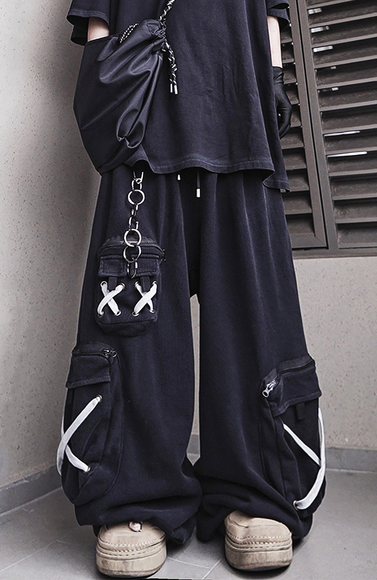 UUCSCC Retro Multi-Pocket Wide-Leg Cargo Pants