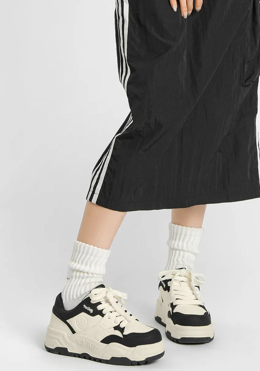 Black Retro Platform Skate Sneakers