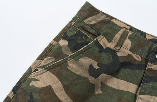 SAVAGEGROWTHWORLD Distressed Paint-Splatter Camo Shorts