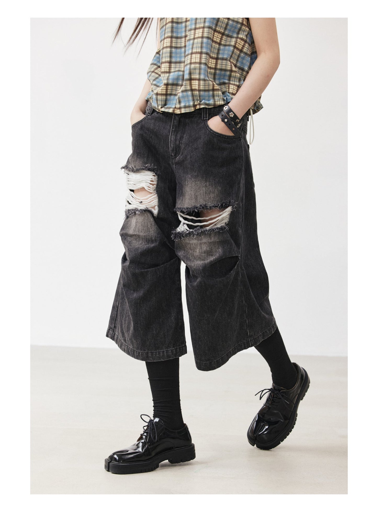 Distressed Black and Gray Knee-Pleated Denim Pants [ID:0016PA]