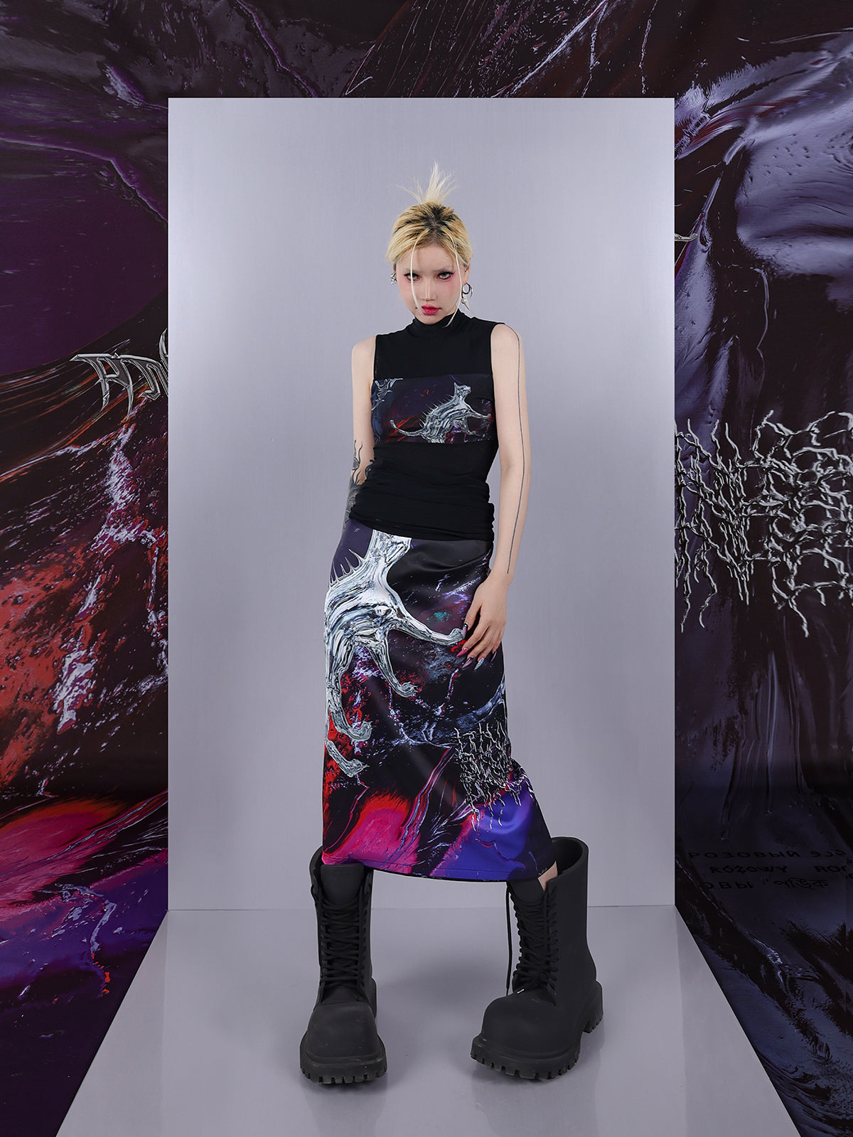 Cosmic Clash Rock-Electro Iridescent Thorn Print Wrap Reversible Skirt [ID:0067SK]
