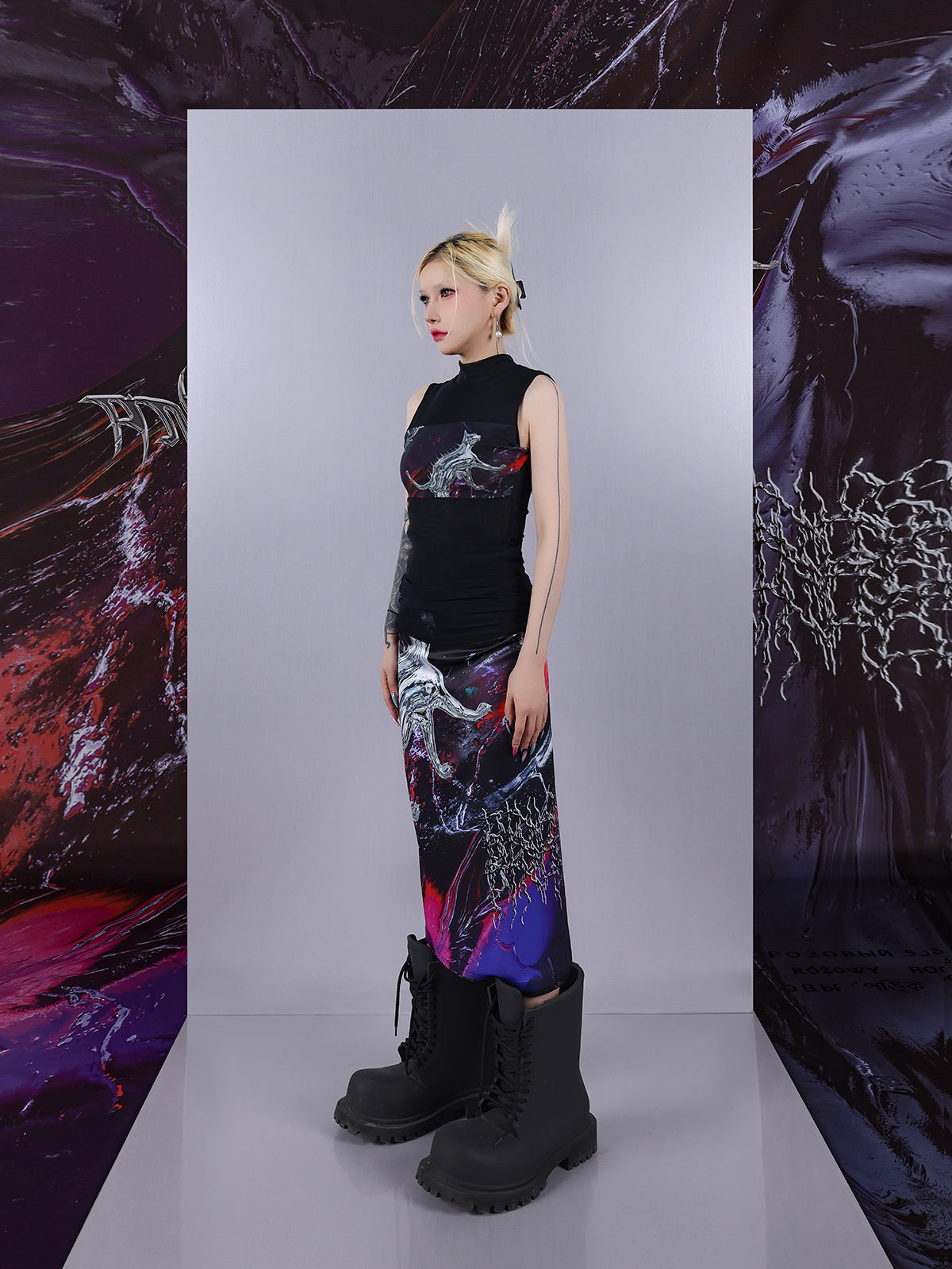 Cosmic Clash Rock-Electro Iridescent Thorn Print Wrap Reversible Skirt [ID:0067SK]