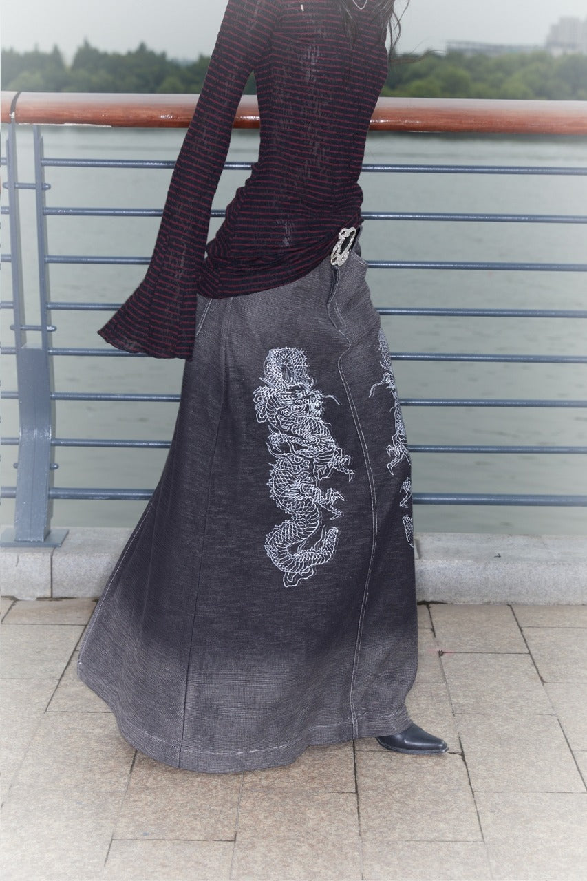 Low-Rise Printed Denim Knit Maxi Skirt with Dragon Wash Gradient and Slit [ID:0136SK]