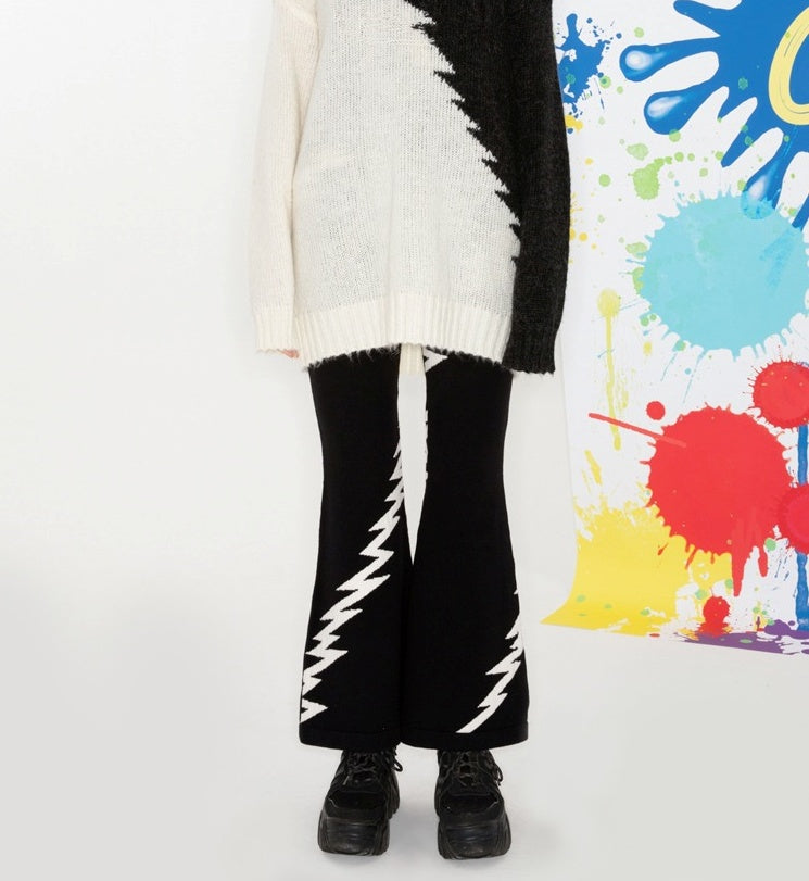 Lightning Embroidery Knit Flare Pants with Monochrome Warmth [ID:0140PA]