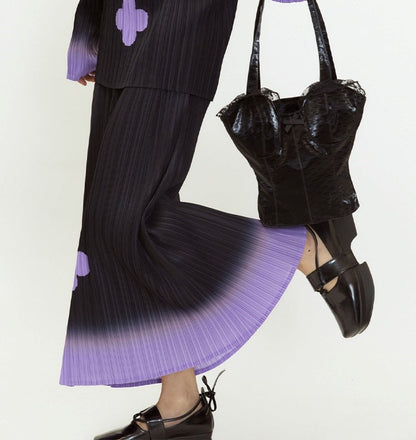 Gradient Pleated Floral Print A-Line Skirt in Black and Purple [ID:0142SK]