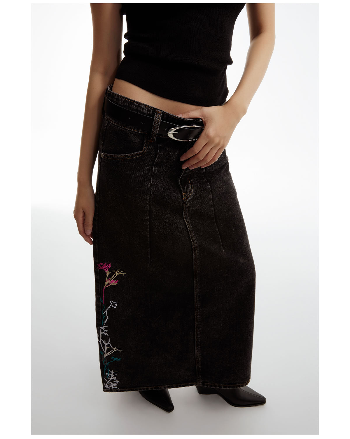 Floral Embroidered Washed Distressed Black Gray Denim Skirt [ID:0159SK]