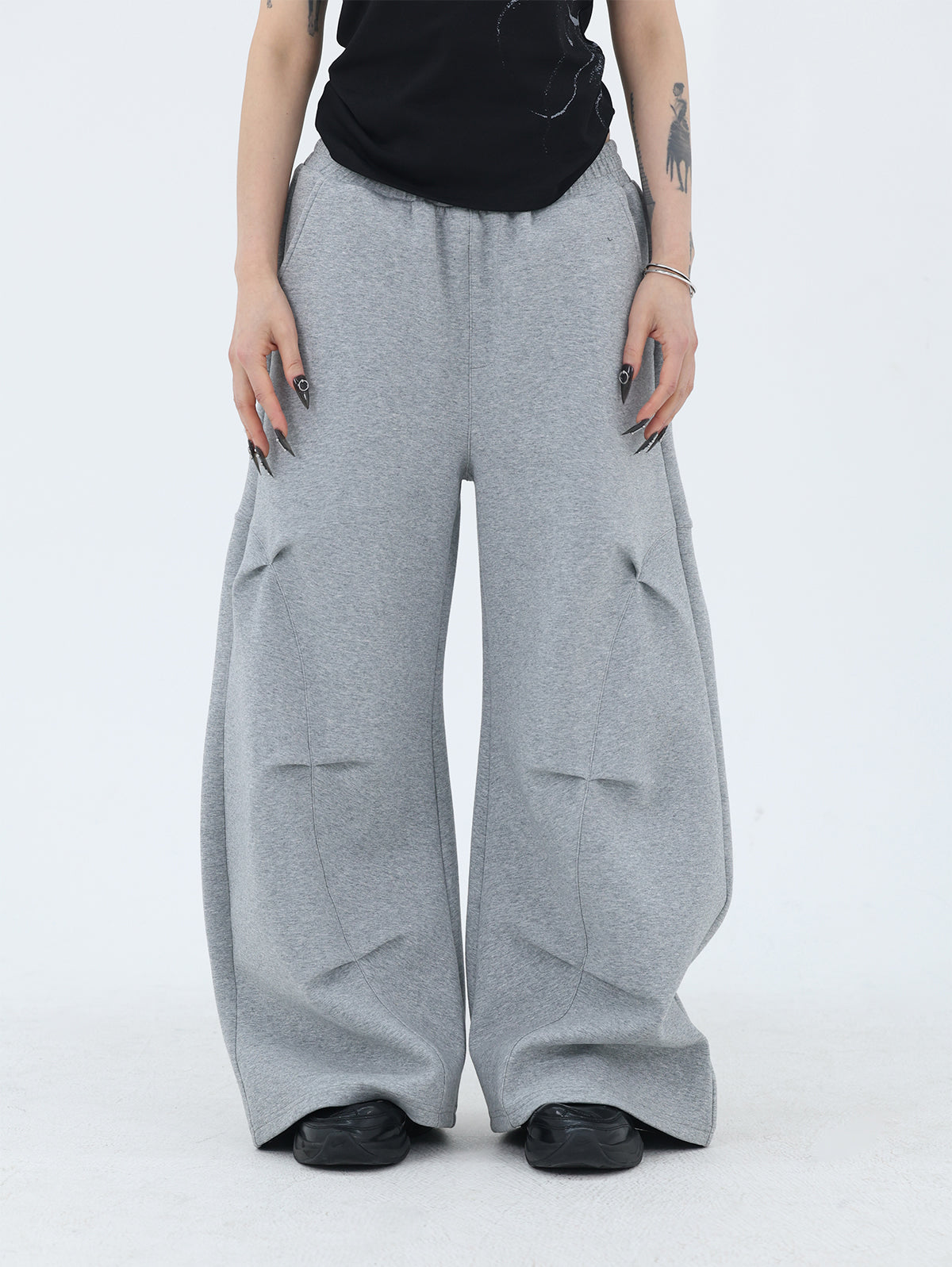 Streamlined Pleats Air Cotton Oversized Curved Pleated Sweat pants [ID:0242PA]