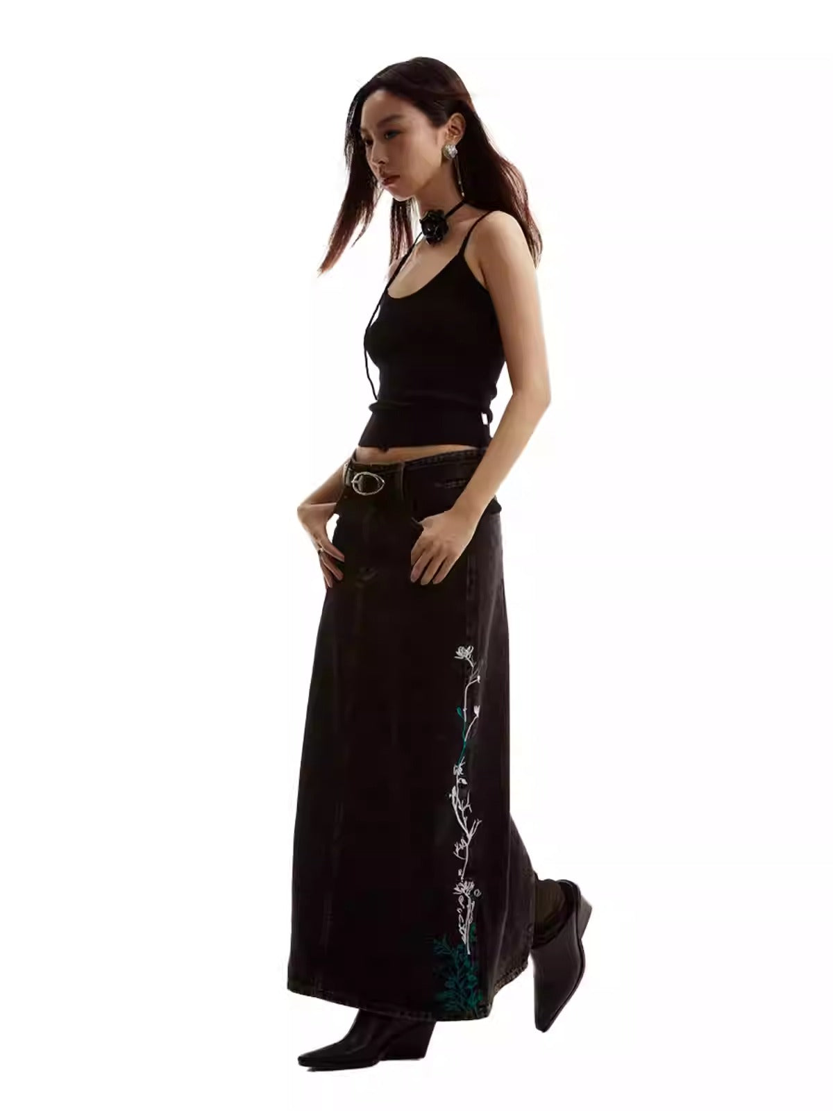 Embroidered Floral Vintage Washed Black Denim Skirt [ID:0322SK]