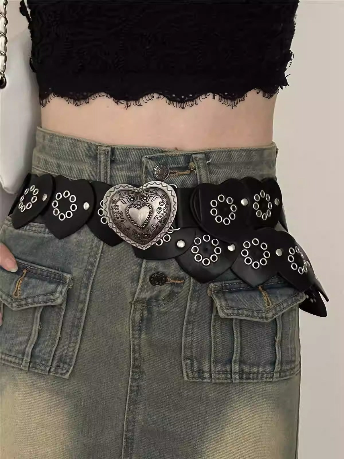 Black Western Cowboy with Metal Rivets Heart Belt [ID:0333BE]