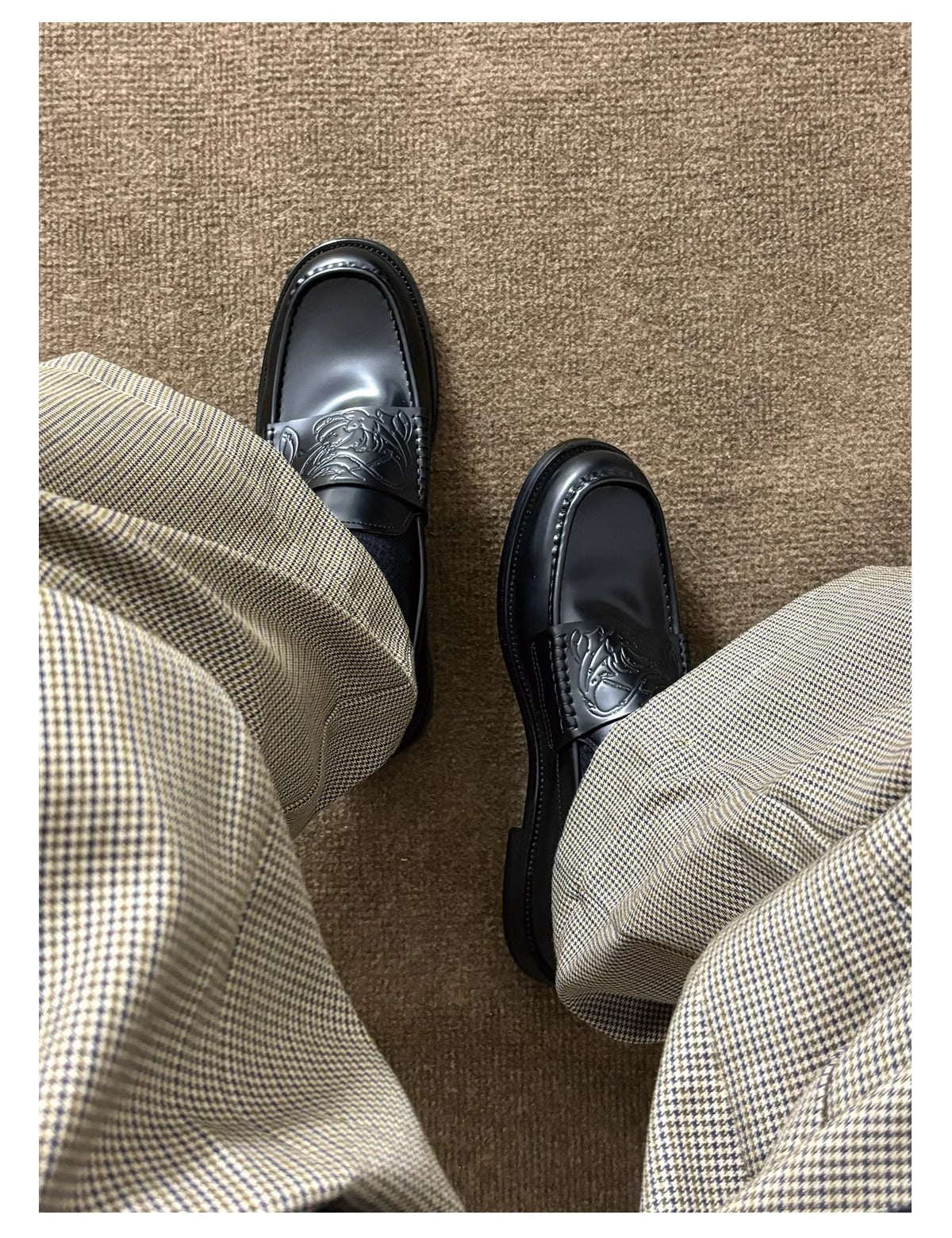 Vampire-Inspired Loafers in Calfskin with Crimson Lining Sneaker [ID:0517SH]