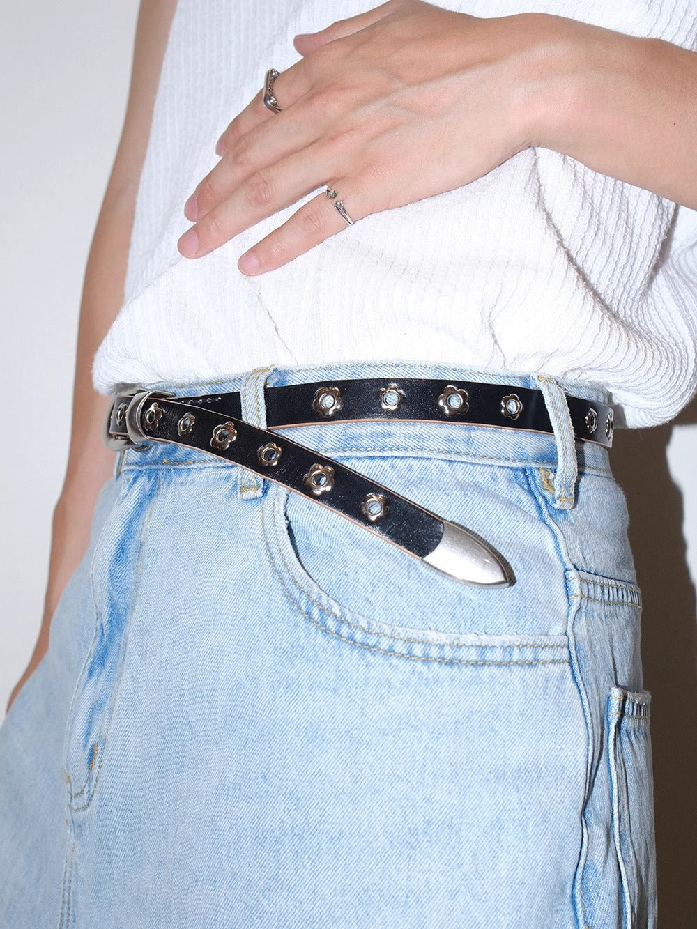 Genuine Leather Flower Buckle Pierceless Vintage Silver Metal Belt [ID:0532BE]