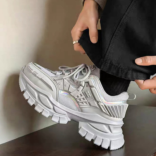 Upper with textured sole design, platform dad sneakers  HL3246