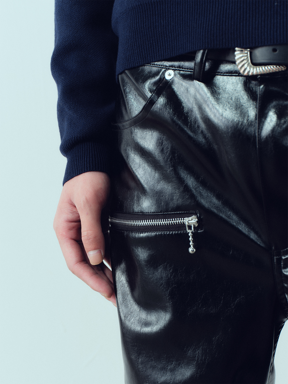 KADAKADA Glossy PU Straight-Leg Pants