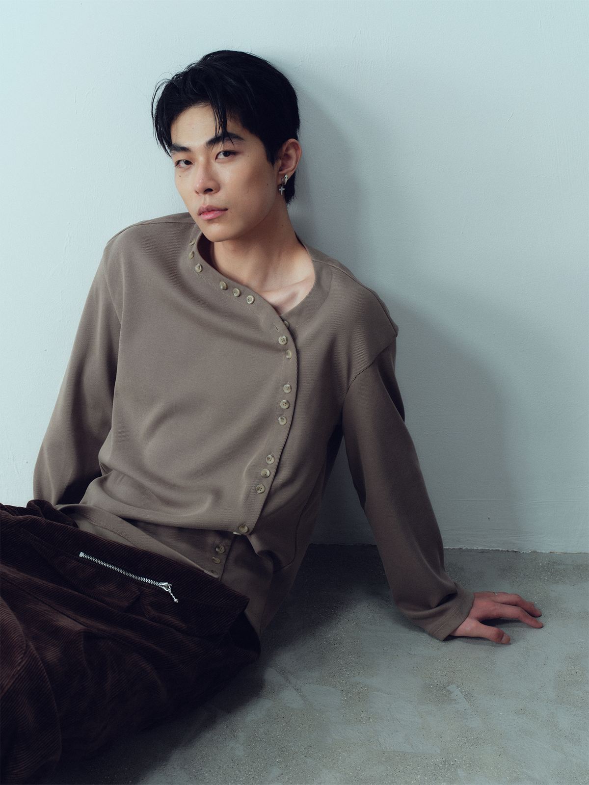 KADAKADA Buttoned Curved Placket Ribbed Knit Top