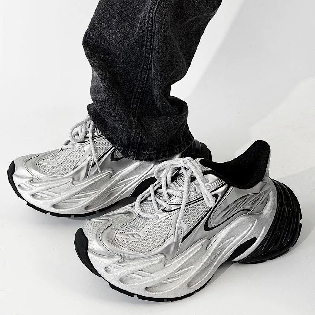 Wave gradient sole design sneakers
