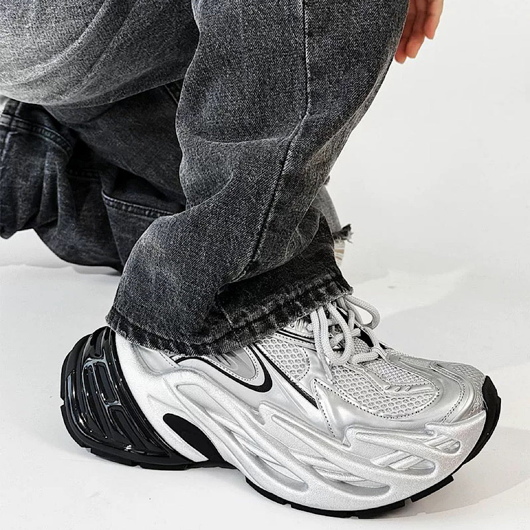 Wave gradient sole design sneakers