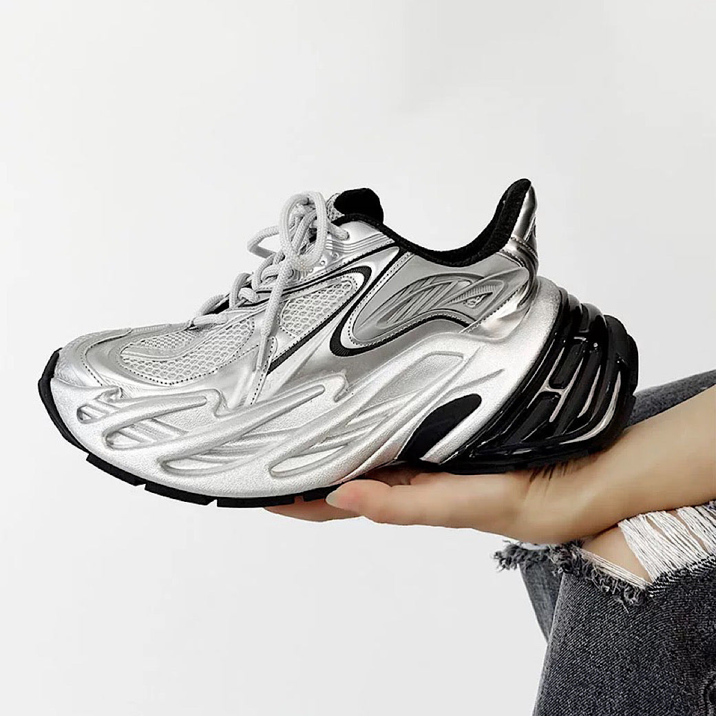 Wave gradient sole design sneakers